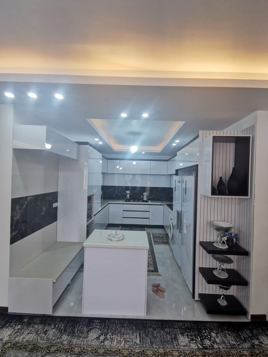 کابینت آشپزخانه پلکانی
