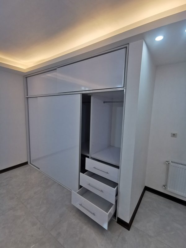 مدل کمد دیواری ریلی اتاق خواب