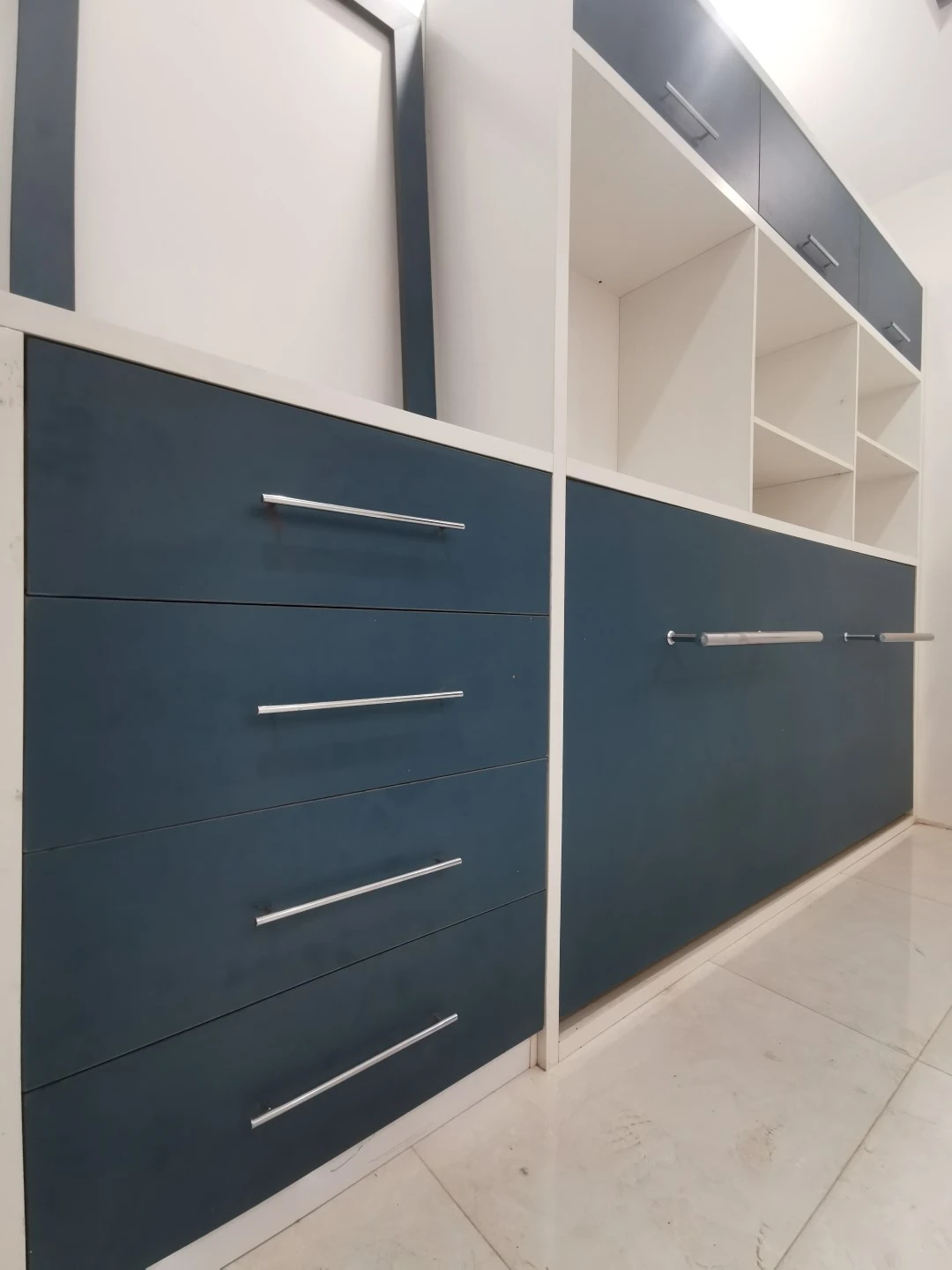 معماری و دکوراسیون داخلی آلفا