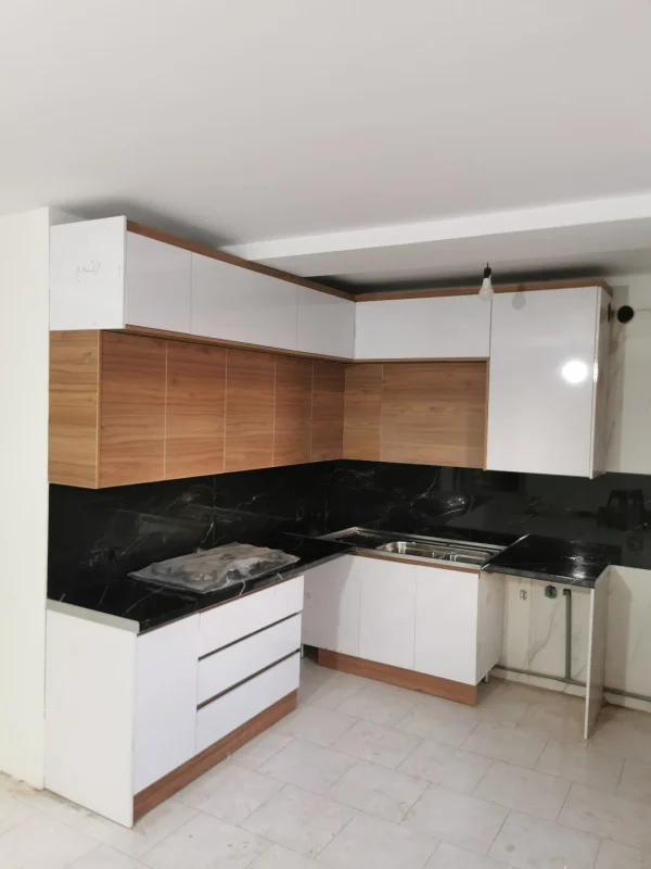 کابینت آشپزخانه کد a5 7 کابینت پله ای سفید گردویی در کرج