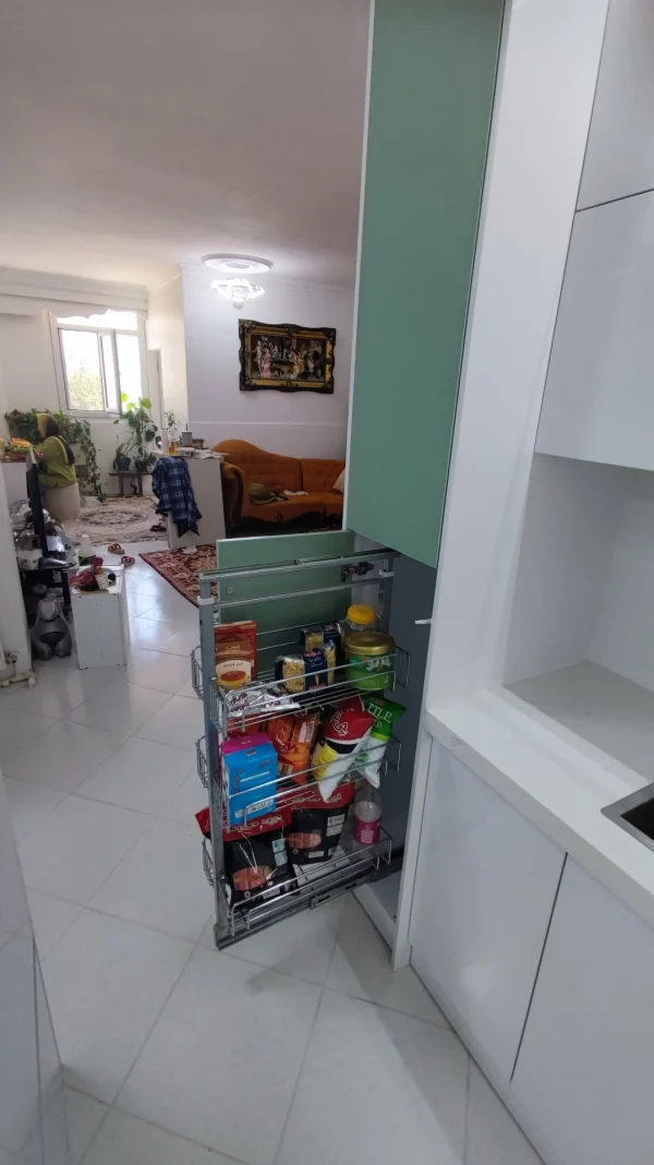 کابینت آشپزخانه کد a4 32 سبد سوپر ماکتی در کابینت مدرن