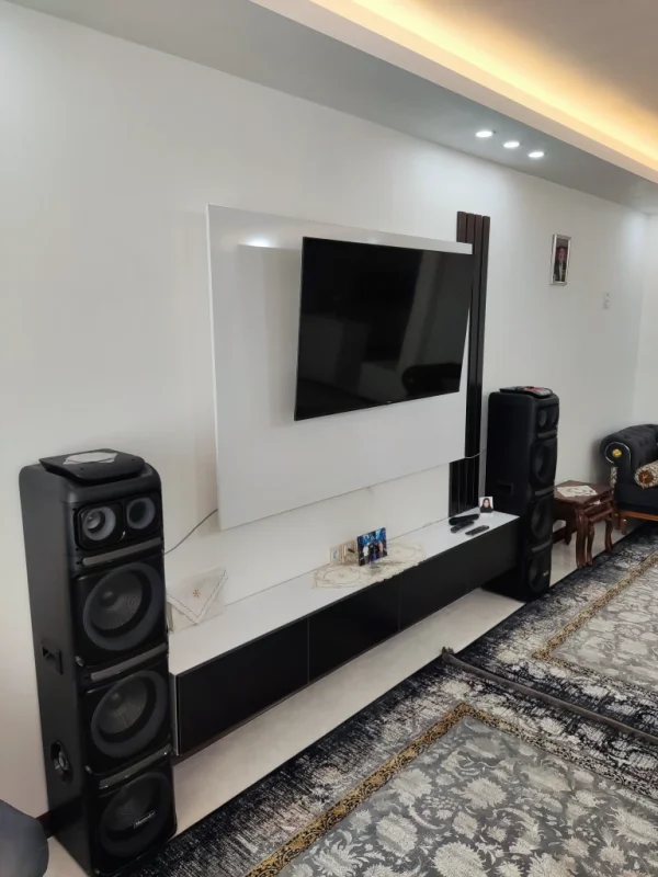 تی وی وال سفید مشکی در کرج